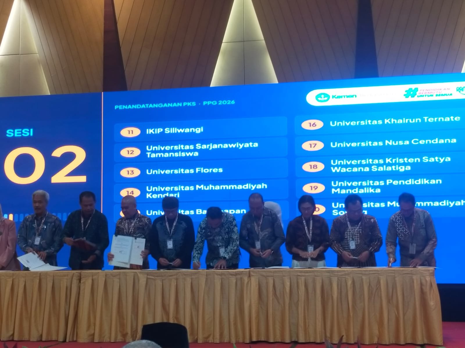 Universitas Khairun Ikuti Rapat Koordinasi dan Penandatanganan Perjanjian Kerja Sama Penyelenggaraan PPG Tahun 2026